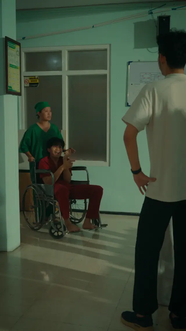 Gilang & Bintang — frame 3