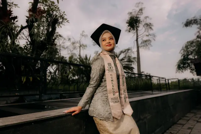 Graduation — frame 6