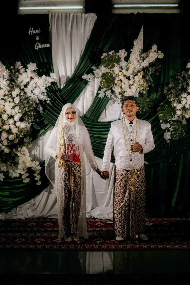 Prewedding & Wedding — frame 6